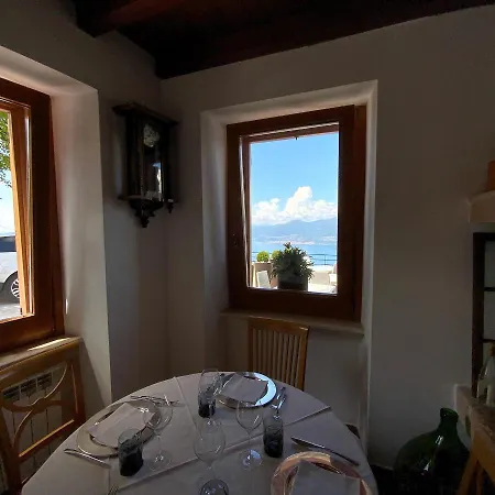 Paradiso Imperfetto Πανσιόν